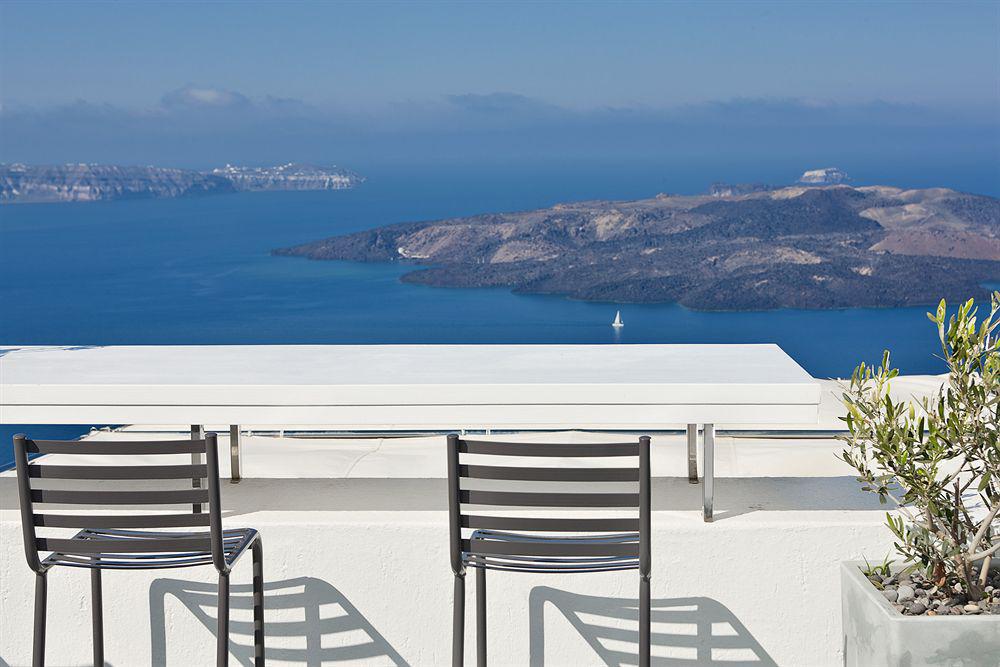 Cosmopolitan - Small Luxury Of The World 4* Firá