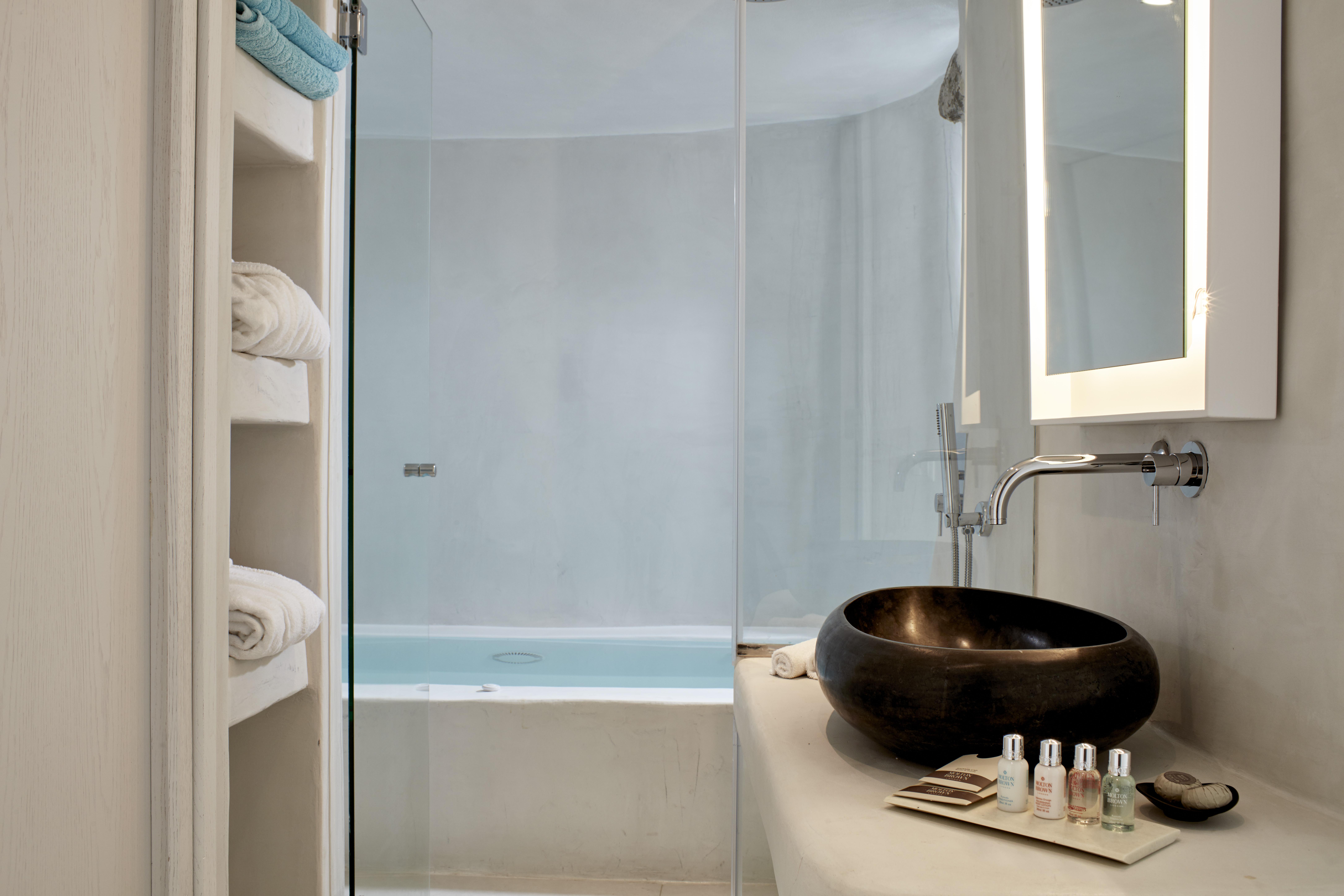 Cosmopolitan - Small Luxury Of The World Fira (Santorini)